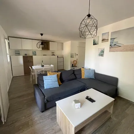 Appartement Proche Avec Terrasse Et Jardin Privatif *