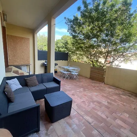 Proche Avec Terrasse Et Jardin Privatif Апартаменты *